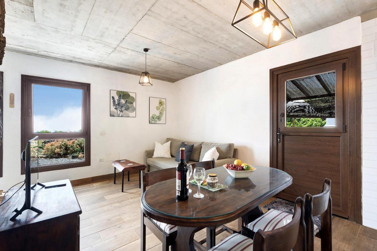 La Casa De Abajo Ferienhaus